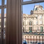 Locally Yours Sao Bento * Porto