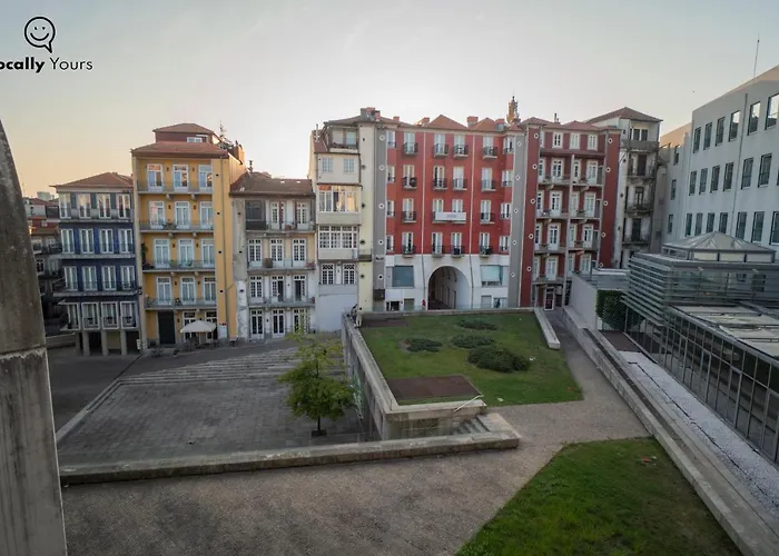 Locally Yours Sao Bento بورتو